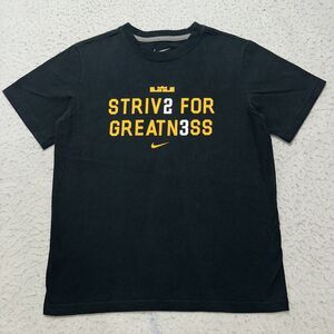 Nike Boy's Medium Black Lebron James 23 Strive For Greatness Graphic T Shirt